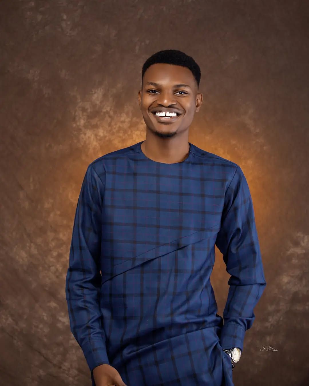 <b>EMMANUEL OLUYORI</b>